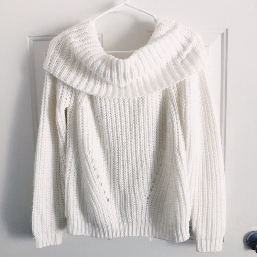 Foreve 21 White Off Shoulder Sweater